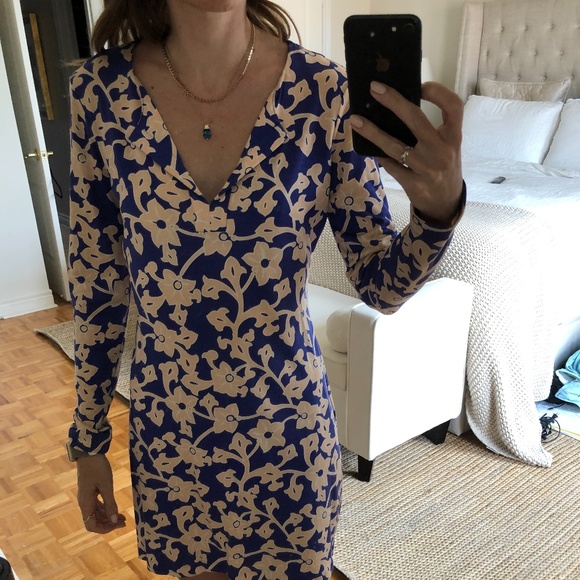 Diane Von Furstenberg Long Sleeve Shift Dress in Size 4 - Picture 1 of 6